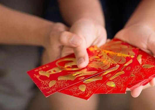 关切员工父母，为员工父母设置关切金造度